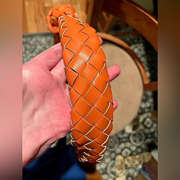 a new day Vibrant RUST ORANGE Woven Hobo Bag NWOT - Picture 5 of 10